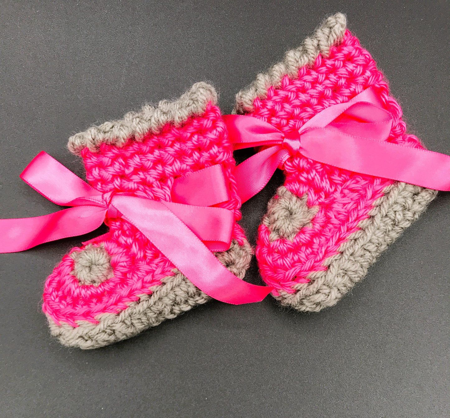 Heirloom Baby booties - Hot pink