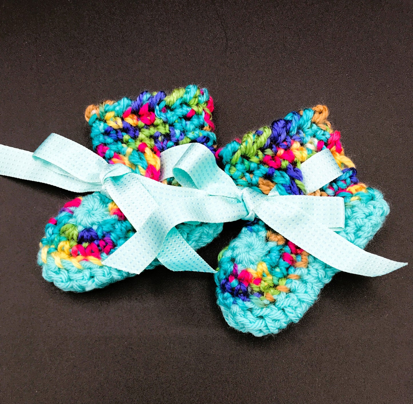 Heirloom Baby booties - Variegated Blue